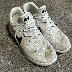 Nike Size 12 LunarEpic Fkyknit 2 - Grey